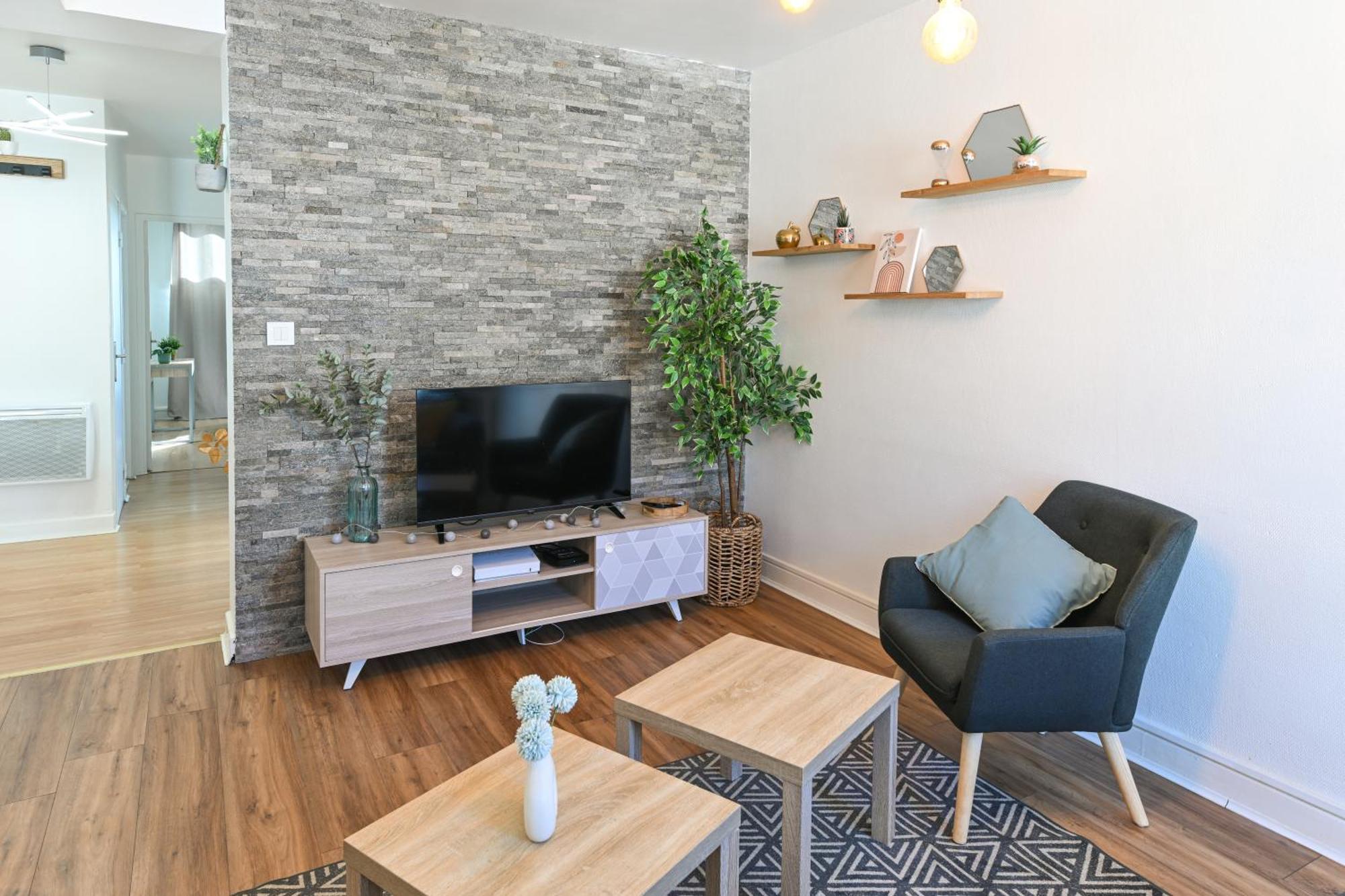 Grand Appartement Avec Balcon Hyper - Centre Tarbes Ngoại thất bức ảnh