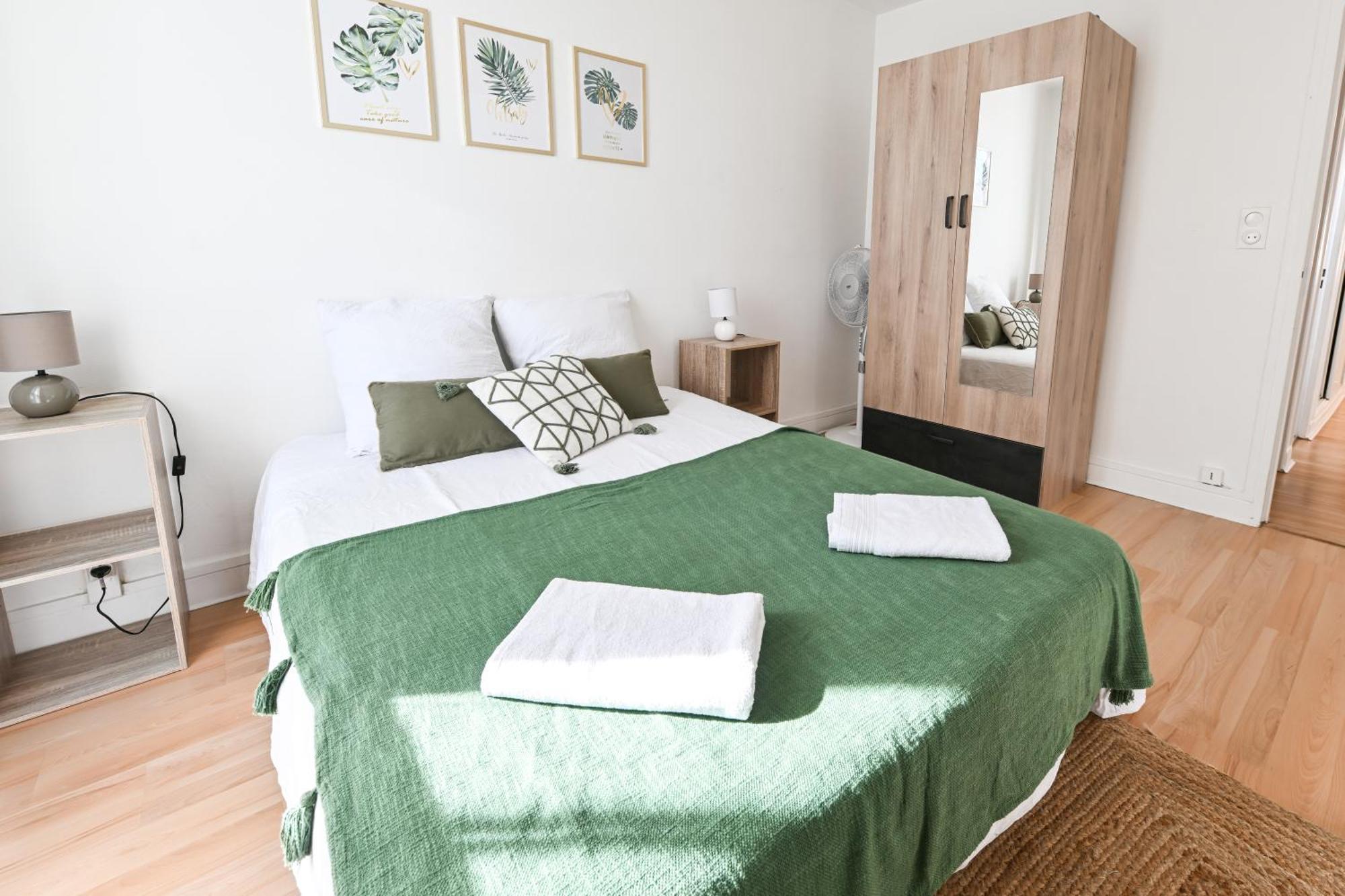 Grand Appartement Avec Balcon Hyper - Centre Tarbes Ngoại thất bức ảnh